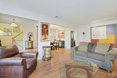 9 Heather Ln Greenwich CT-large-017-4-01