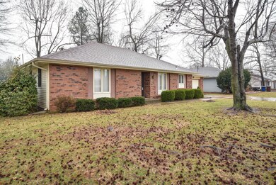 2642 E. Catalpa Street-4