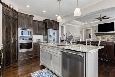 8125 Millridge St, Lenexa, KS 66220 - photo 7