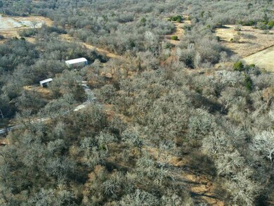 351 W Arbor Ct, Springtown, TX 76082 - photo 4