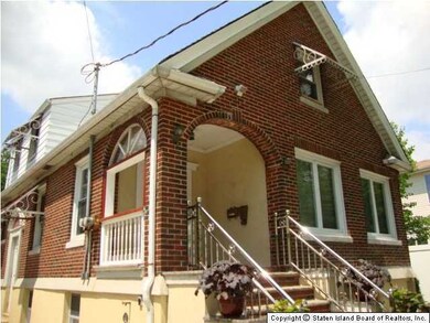 127 Jefferson St, Staten Island, NY 10304 - photo 2
