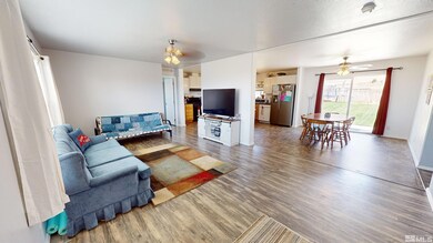 10685 Spur St, Winnemucca, NV 89445 - photo 3