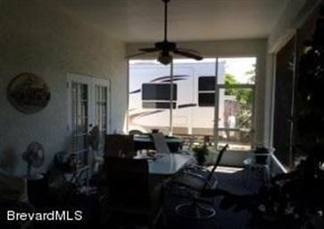 120 Flamingo - screened porch