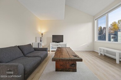 17-web-or-mls-411 Sweetgate Ct Exports-1