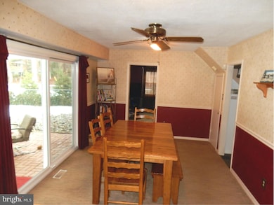 4110 Chelmont Ln, Bowie, MD 20715 - photo 6