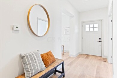 03-Entryway