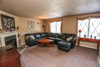 29 Winrow Dr, MerriMacK, NH 03054 - photo 5