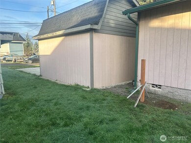1025 E St, Centralia, WA 98531 - photo 4