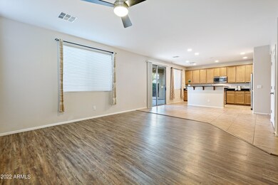 917 E Furness Dr-9