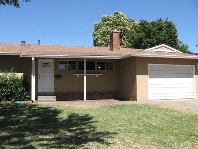 Front view, nice clean home!
