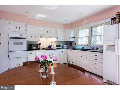 83 Woodstone Ln, Villanova, PA 19085 - photo 7