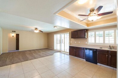 4210 W Seldon Ln, Phoenix, AZ 85051 - photo 4