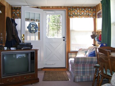 187 Old Route 402, Dingmans Ferry, PA 18328 - photo 6