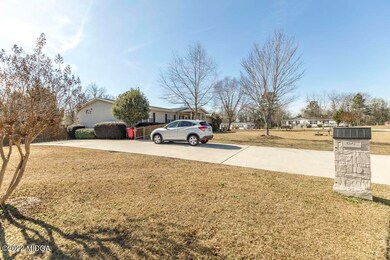302 Lacy Ct 3