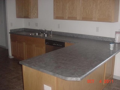 1602 Gibbon Rd, Central Point, OR 97502 - photo 7