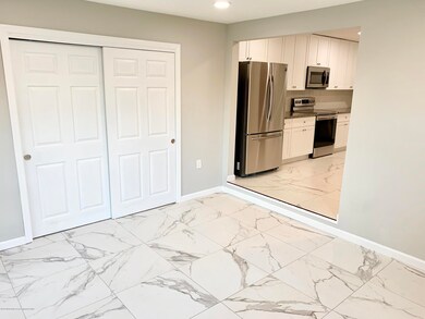 Sun Room to Kitchen