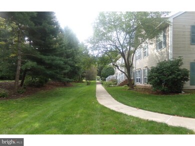 163 Columbus Dr, Franklin Park, NJ 08823 - photo 4