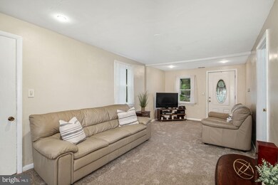 877 Beechwood Rd, Lower Merion, PA 19083 - photo 4