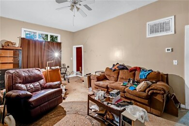 318 N Jeffreys St, Pleasant Hill, MO 64080 - photo 6