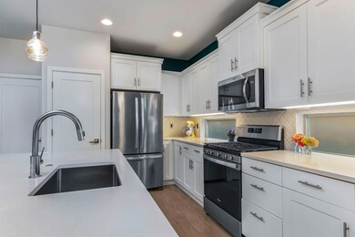 61040 SE Stari Most Loop, Bend, OR 97702 - photo 5