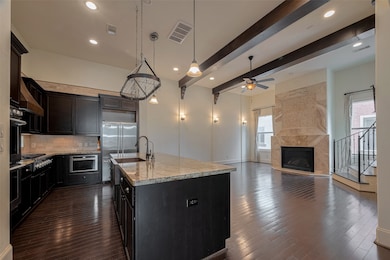 oversized island including a sink