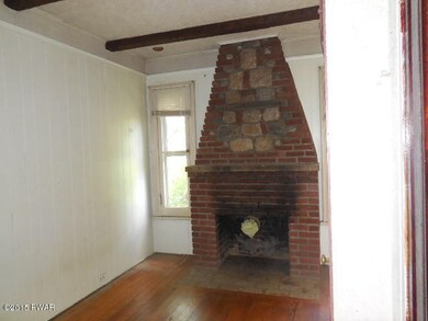 107 E Ann St, Milford, PA 18337 - photo 4