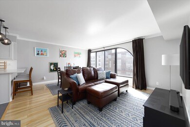 Park Princess/Logan Park unit 810, Washington, DC 20005 - photo 3