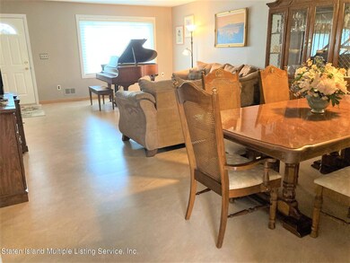 23 Ivy Ct, Staten Island, NY 10309 - photo 7