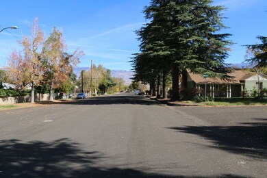 317 W Main St, Independence, CA 93526 - photo 6