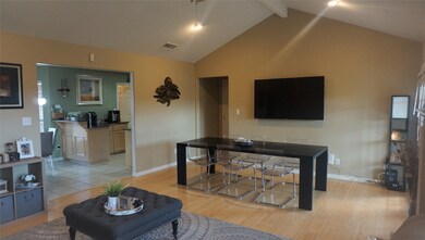 2304 Hedgerose Ln, Bay City, TX 77414 - photo 5