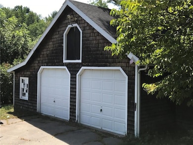 93 River Ave, Gardiner, ME 04345 - photo 6