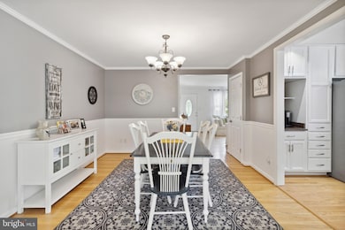 811 Mountain View Dr, Westminster, MD 21157 - photo 5