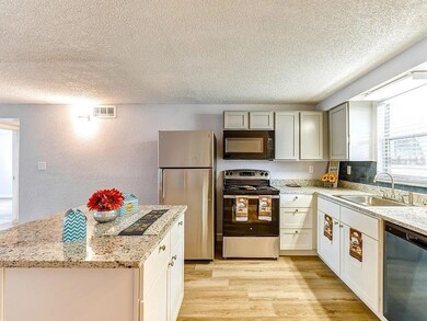 9911 Aquarius Dr unit 7, Port Richey, FL 34668 - photo 4