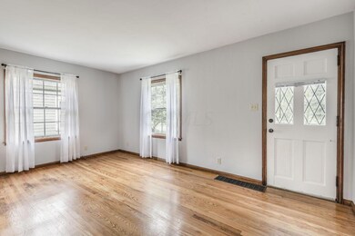 451 E Jeffrey Place, Columbus, OH 43214 - photo 4