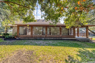 165 Cottonwood Pave, Uvalde, TX 78801 - photo 4