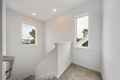 1522 Ojeman Rd unit B, Houston, TX 77055 - photo 7