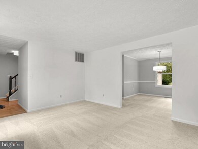 12626 Thunder Chase Dr, Reston, VA 20191 - photo 5