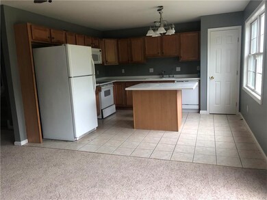 1319 Mohr Cir, Macungie, PA 18062 - photo 5