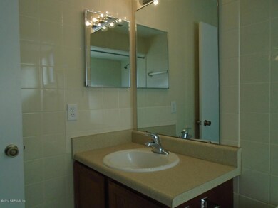 935 Duskin Dr, Jacksonville, FL 32216 - photo 7