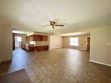 2916 Encino Ave, Bay City, TX 77414 - photo 5