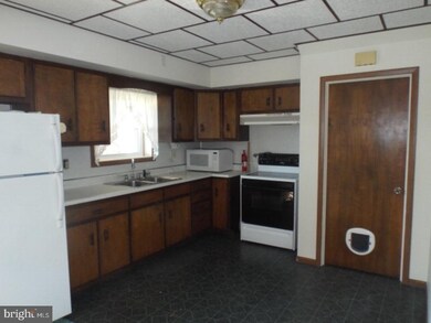 18 Bungalow St, Lavelle, PA 17943 - photo 6