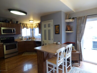 Kitchen_Dining