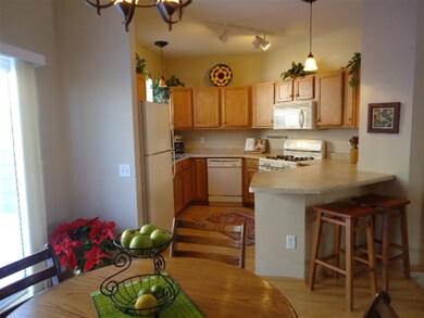 2795 Crinkle Root Dr unit 15, Fitchburg, WI 53711 - photo 6