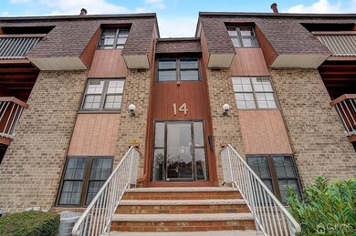 160 Overlook Ct unit A, Woodbridge, NJ 07095 - photo 4