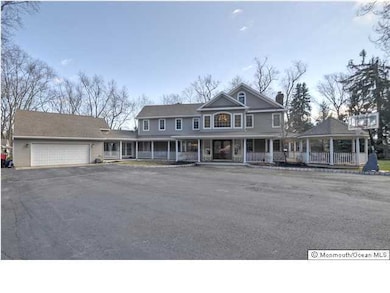 70 Middletown Rd, Holmdel, NJ 07733 - photo 2