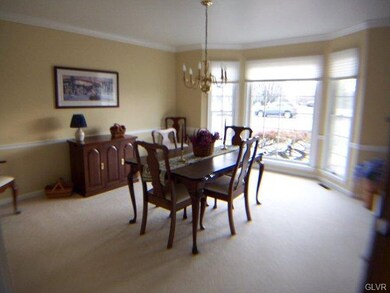 4639 Cortland Dr, Orefield, PA 18069 - photo 5