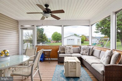 300 Aileen Ave, Strasburg, VA 22657 - photo 6