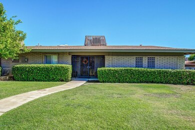 Orangewood (2)