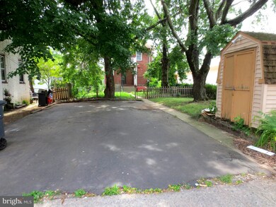 239 Walnut St, Pottstown, PA 19464 - photo 7