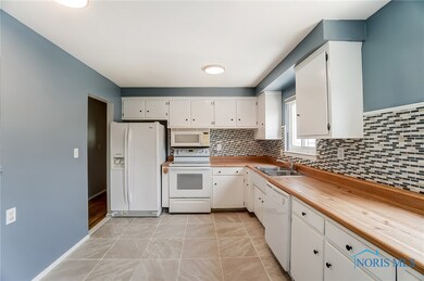 2705 Eton Place, Findlay, OH 45840 - photo 7